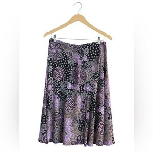 Stephen and Casey petite medium purple pull-on floral skirt. Excellent Condition